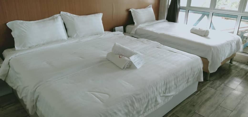 Rick Resort Teluk Intan Exterior foto
