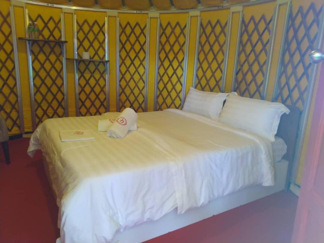 Rick Resort Teluk Intan Exterior foto