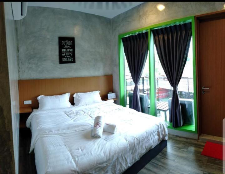 Rick Resort Teluk Intan Exterior foto